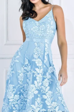 Women * Dipped Hem Sleeveless Lace Midi - Light Blue