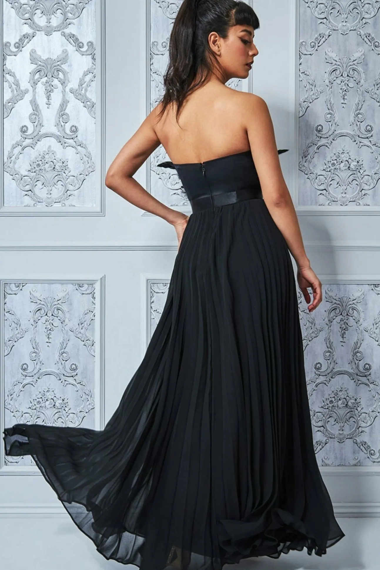 Women * Feather Off The Shoulder Pleated Evening
