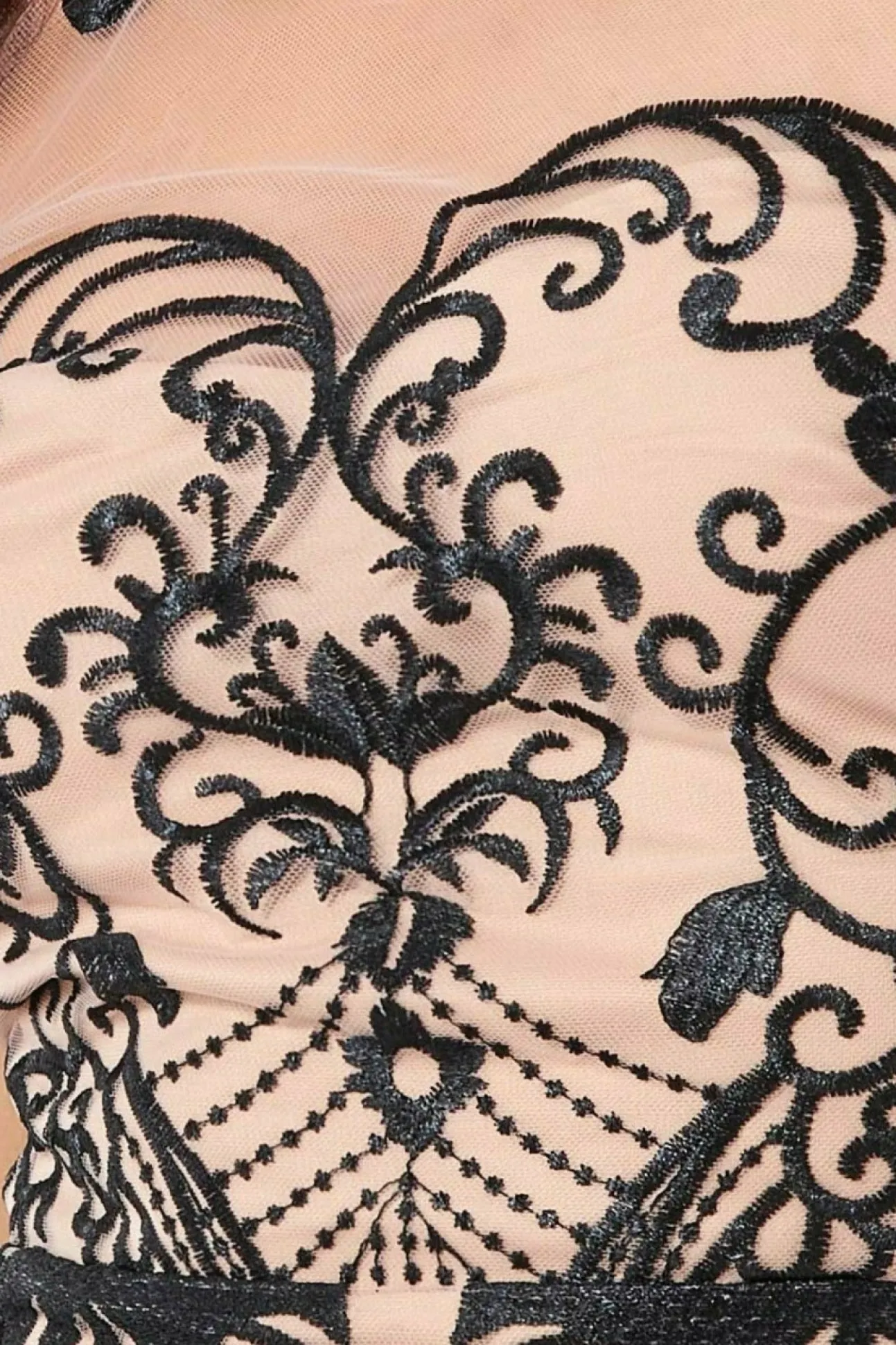 Women * Mesh & Lace Maxi With Scalloped Hem