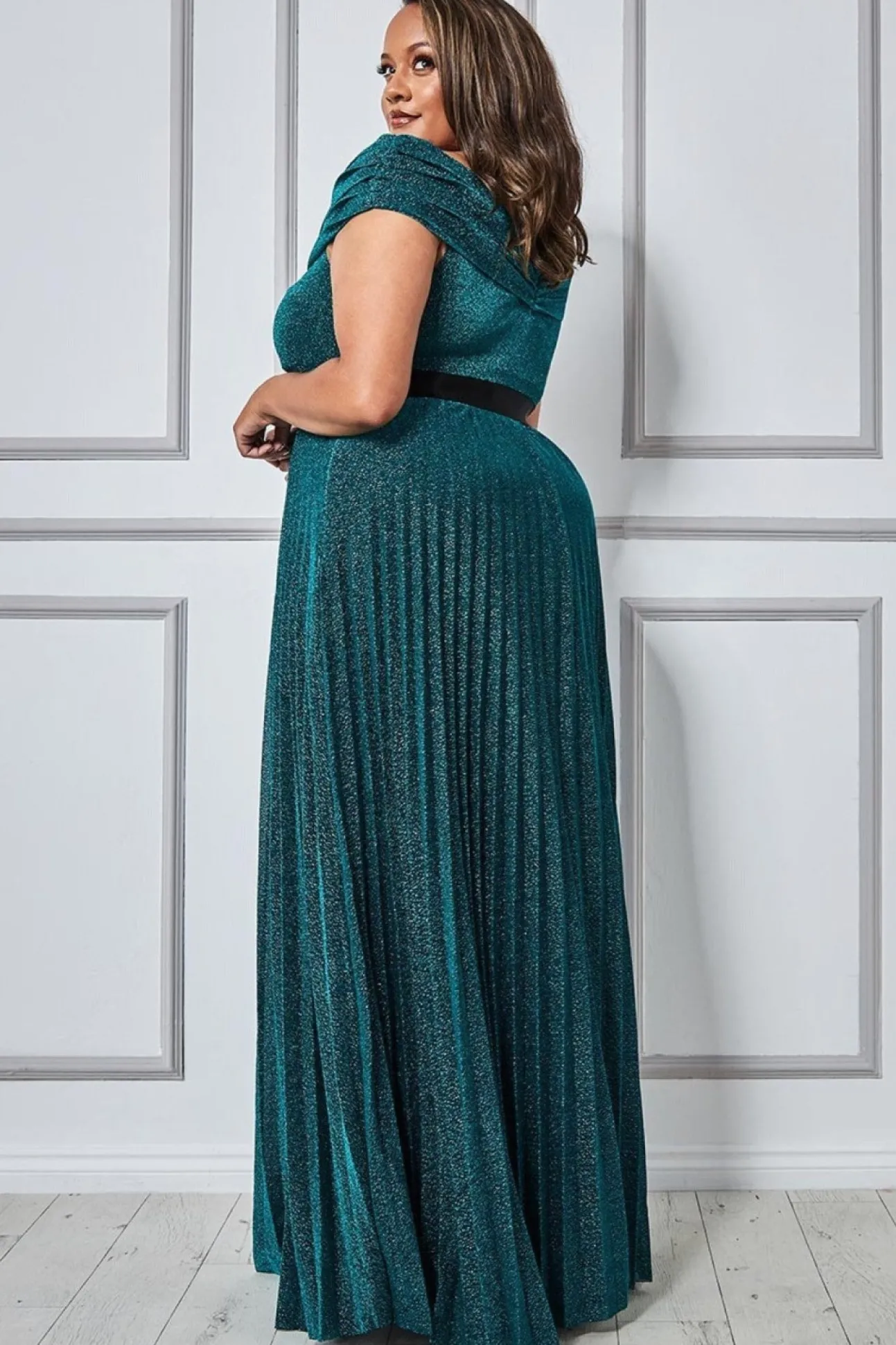 Women * Plus Bardot Pleated Skirt Maxi Dress Green
