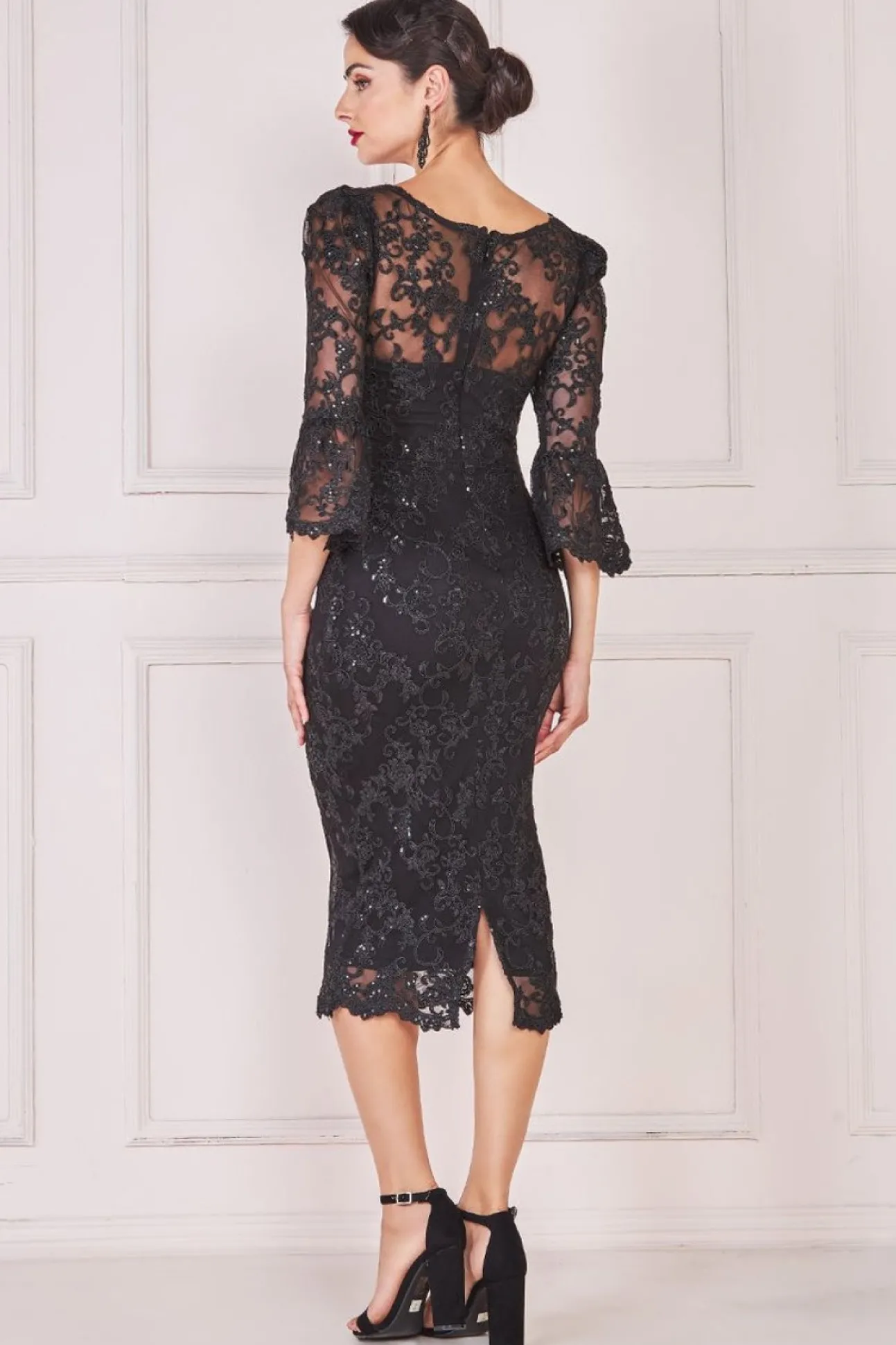 Women * Scallop Lace Midi