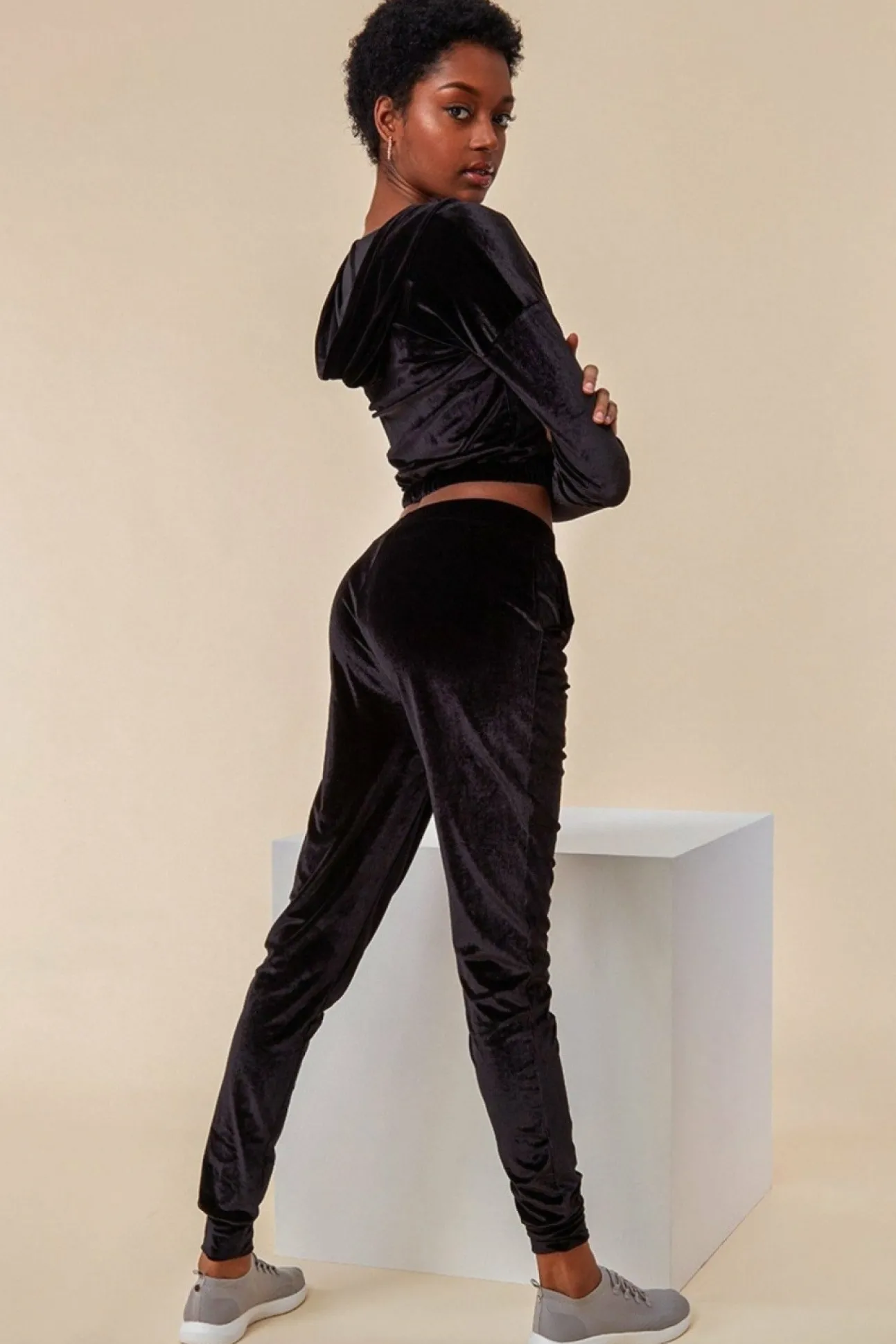Women Cosmochic Cuffed Ankle Velour Tracksuit
