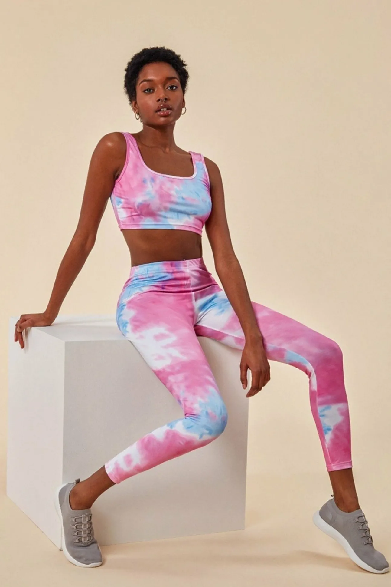 Women Cosmochic Tie-Dye Crop Top With Leggings Set - Pinkblue
