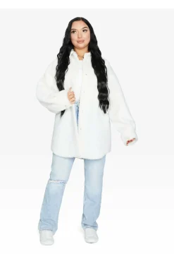Women De La Creme Fashions Oversized Patch Pocket Borg Shacket