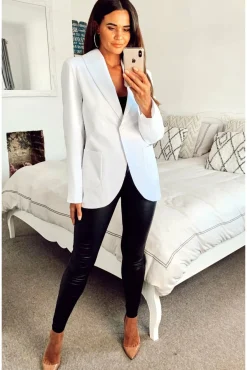 Women De La Creme Fashions Patch Pocket Tailored Fit Blazer