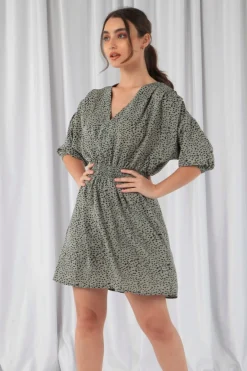Women Double Second Animal Print Relaxed Shoulder Dress
