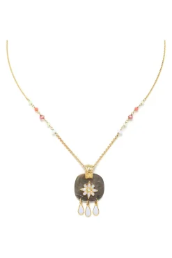 Women Elka London Alexa Square Pendant Necklace