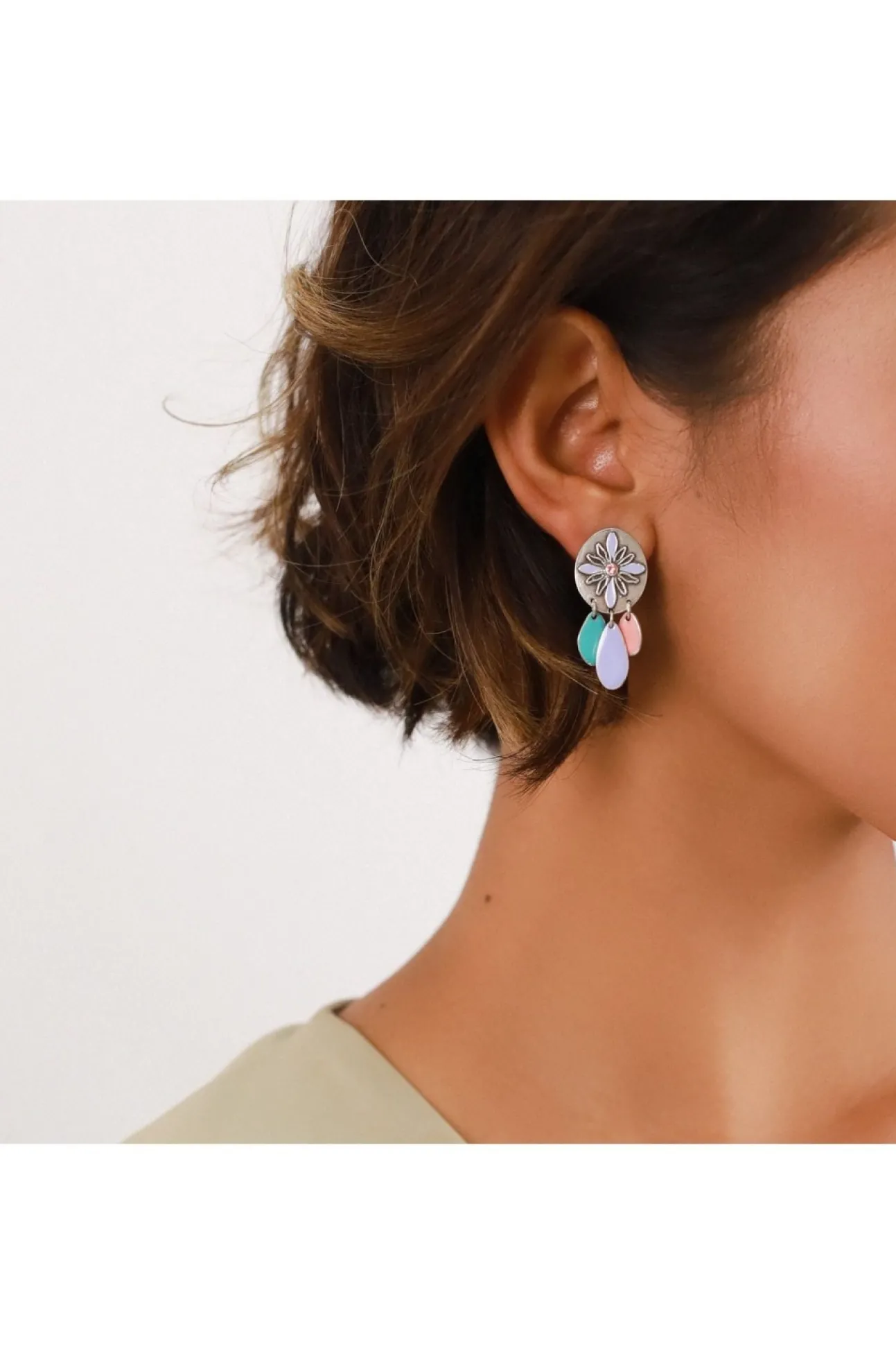 Women Elka London Dita Irregular Shape Oval Clip Earrings