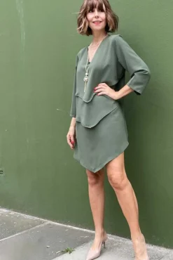 Women Hoxton Gal 3/4 Sleeves V Neck Oversize Layered Tunic