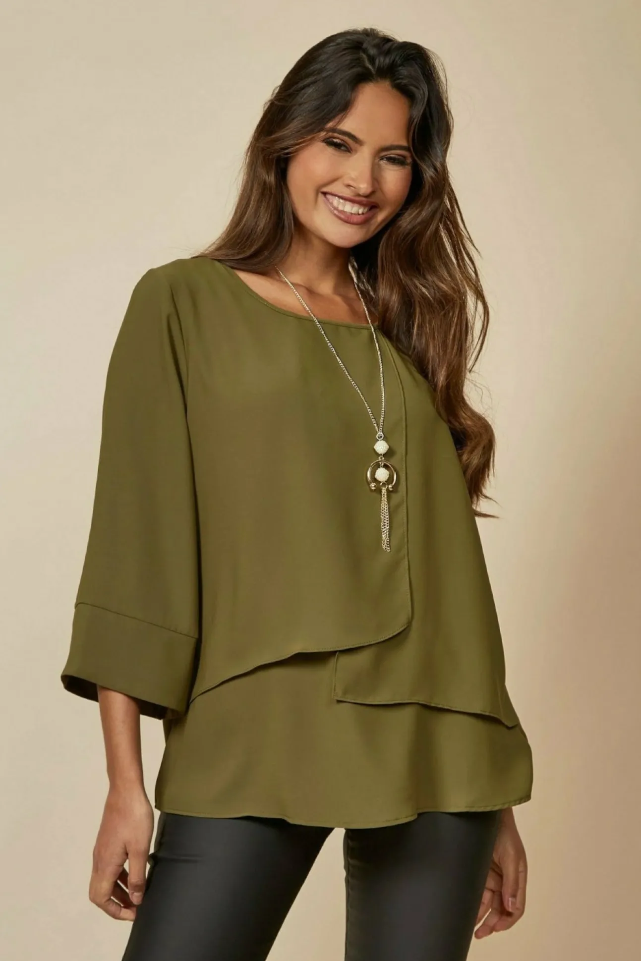 Women Hoxton Gal Layered Top 3/4 Sleeve With Necklace