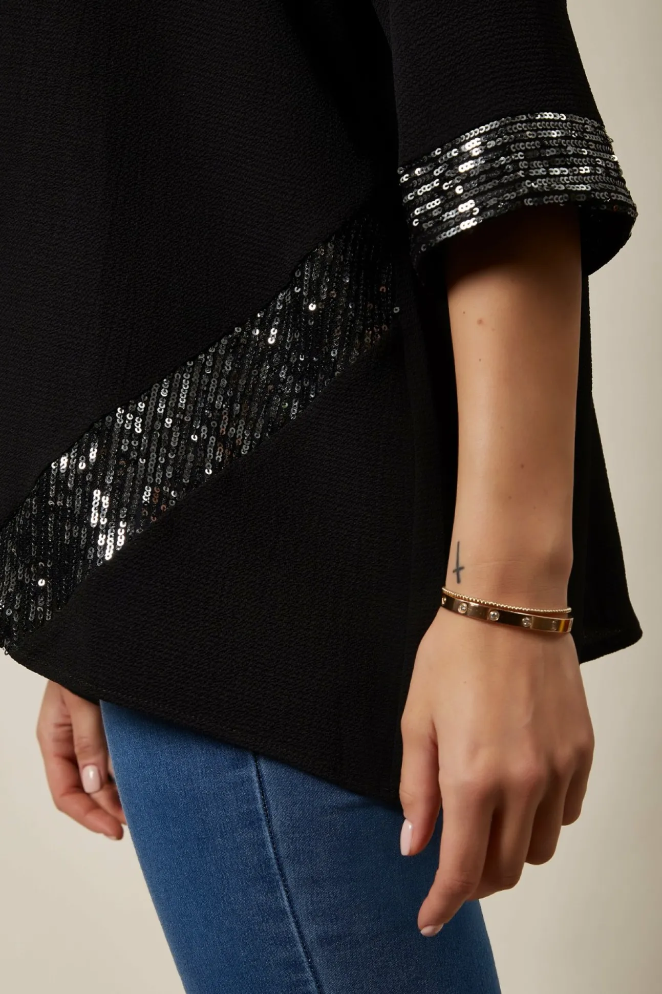Women Hoxton Gal Oversized Sequin Detail Top In