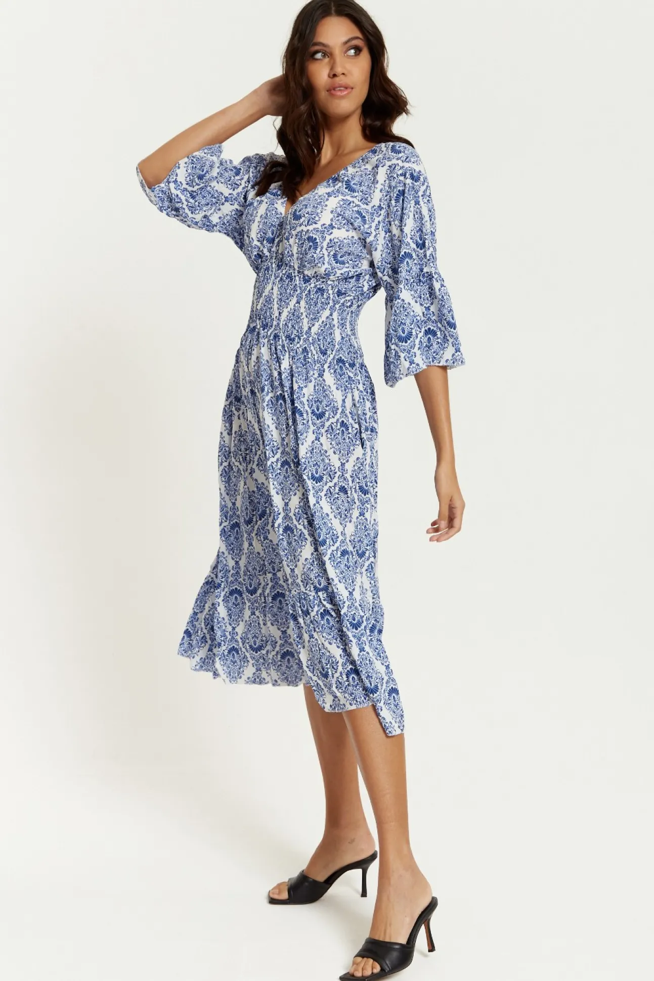 Women Hoxton Gal Oversized V Neck Detailed Printed Midi Dress