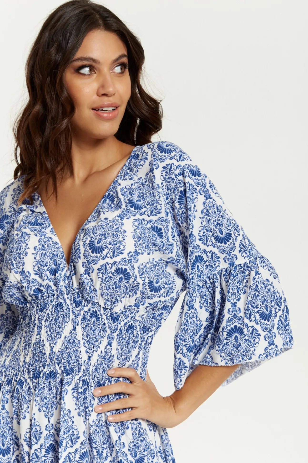 Women Hoxton Gal Oversized V Neck Detailed Printed Midi Dress