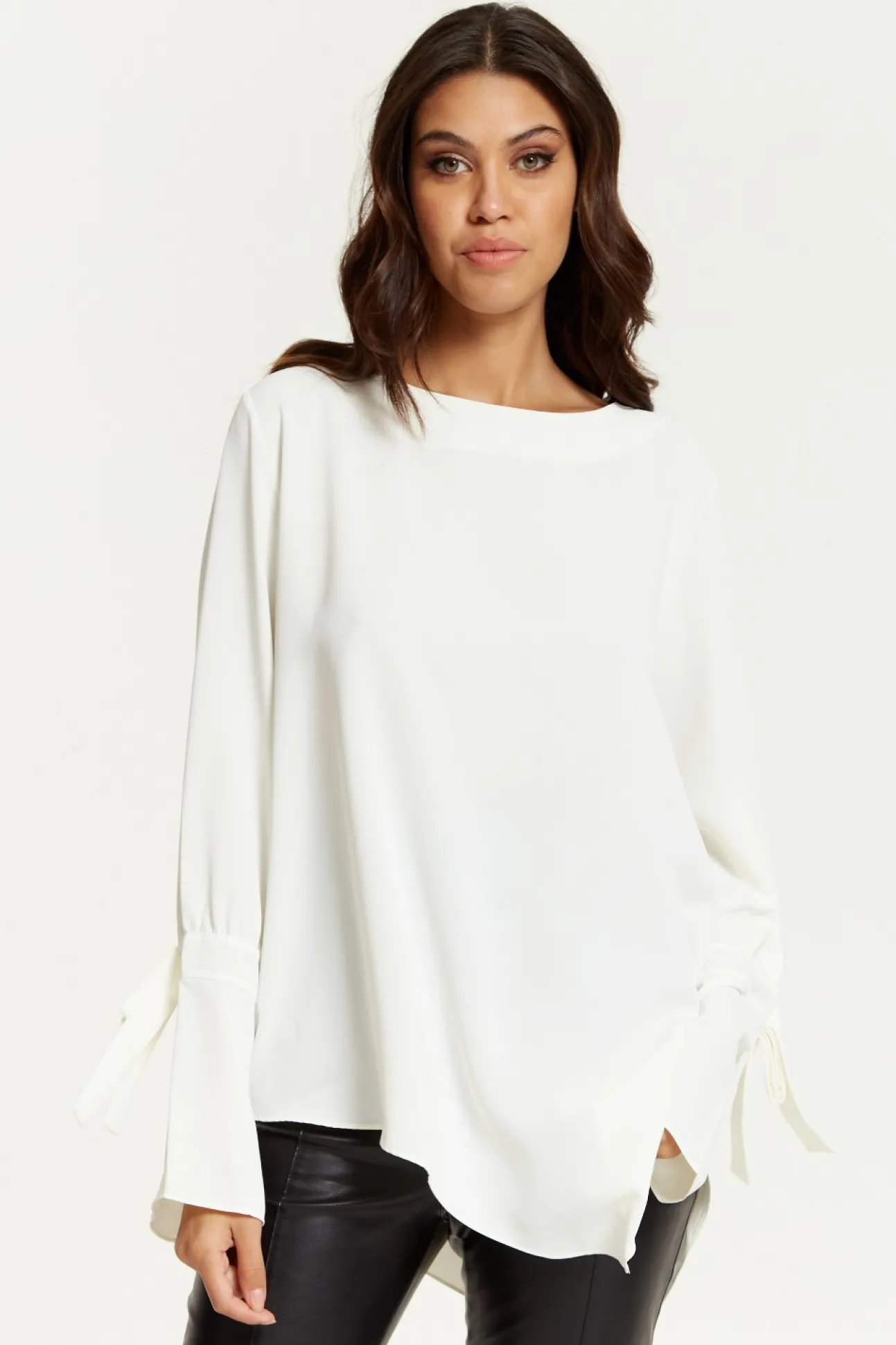 Women Hoxton Gal Relaxed Fit Cuff Detailed Blouse With Long Sleeve