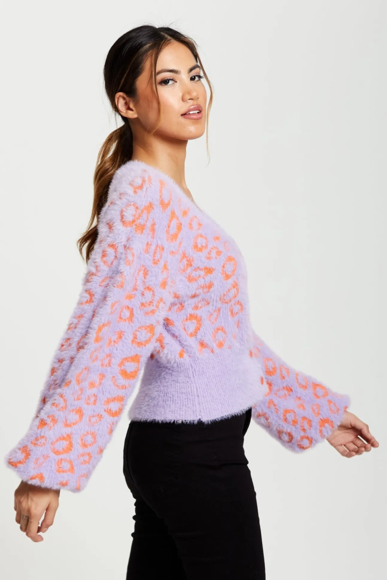 Women Liquorish Animal Pattern Fluffy Cardigan In