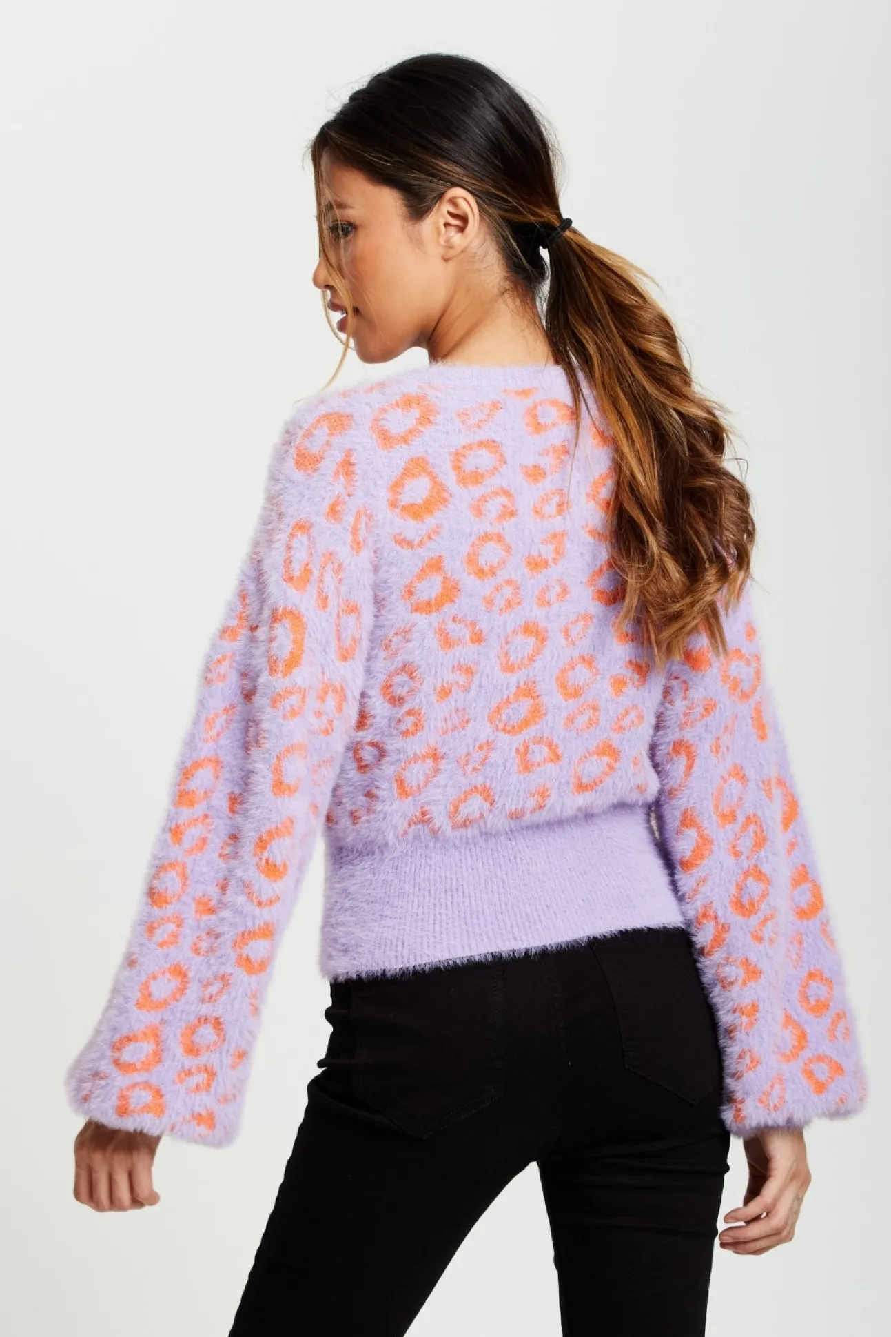 Women Liquorish Animal Pattern Fluffy Cardigan In