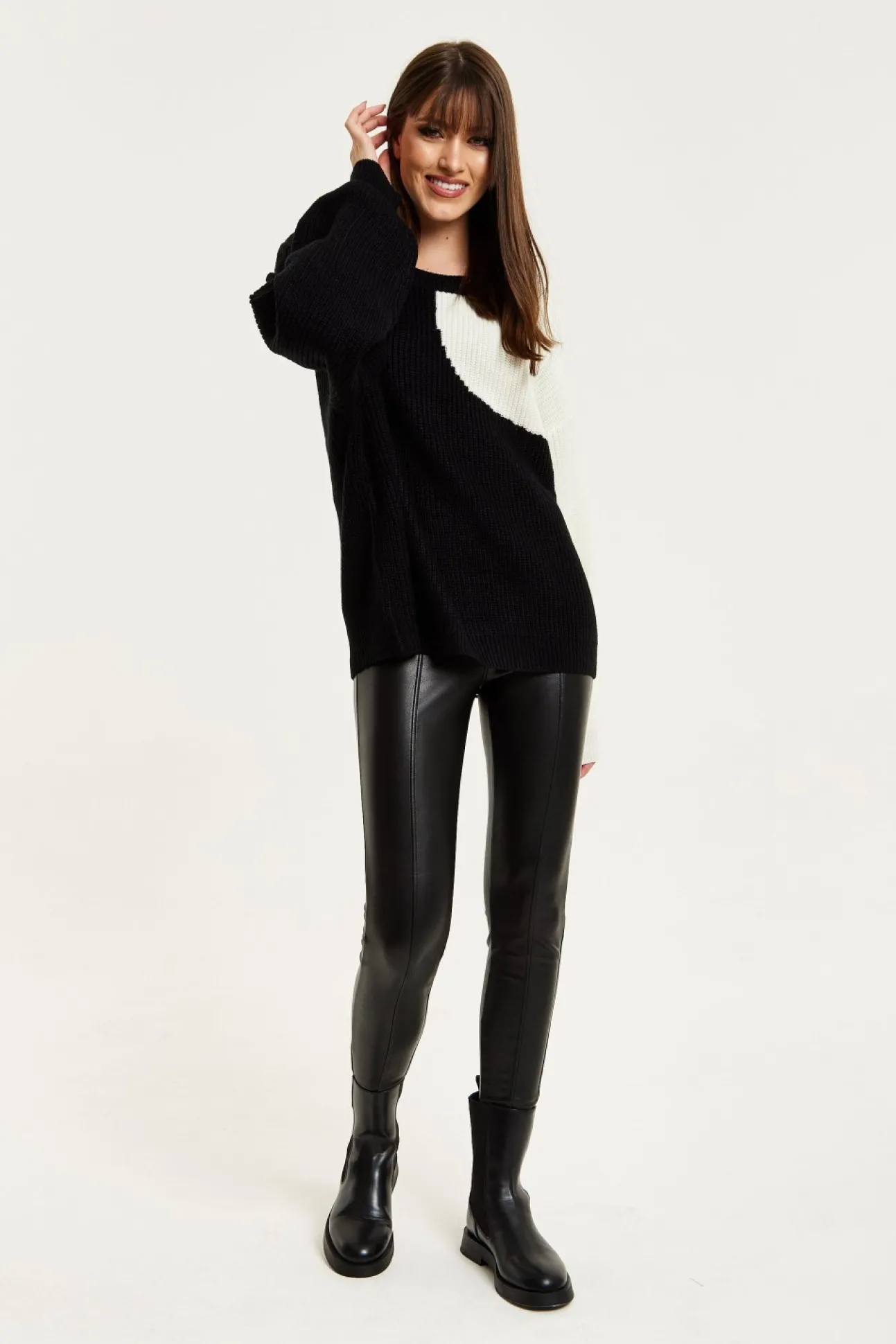 Women Liquorish Colour Block Jumper In Black And White