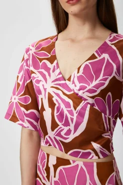 Women Liquorish Floral Top With Short Sleeves