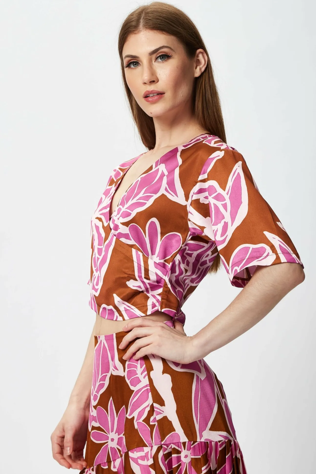Women Liquorish Floral Top With Short Sleeves