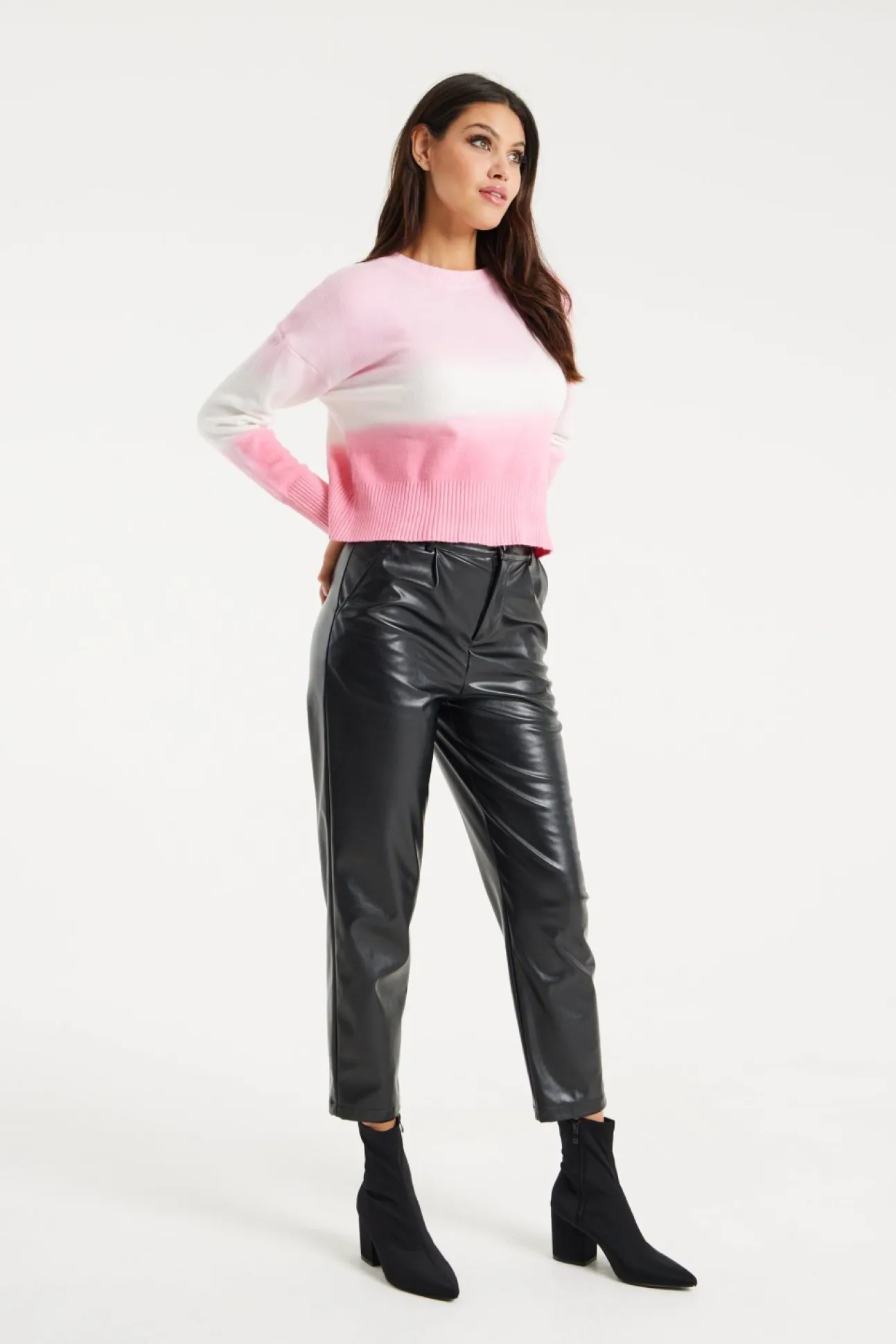 Women Liquorish Ombre Pattern Jumper In And White