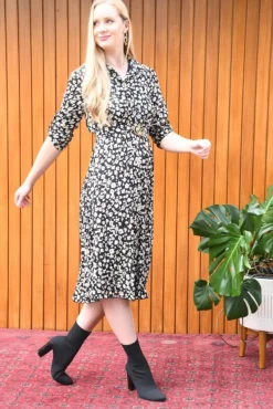 Women Mela London Ditsy Daisy Pleated Midi Dress