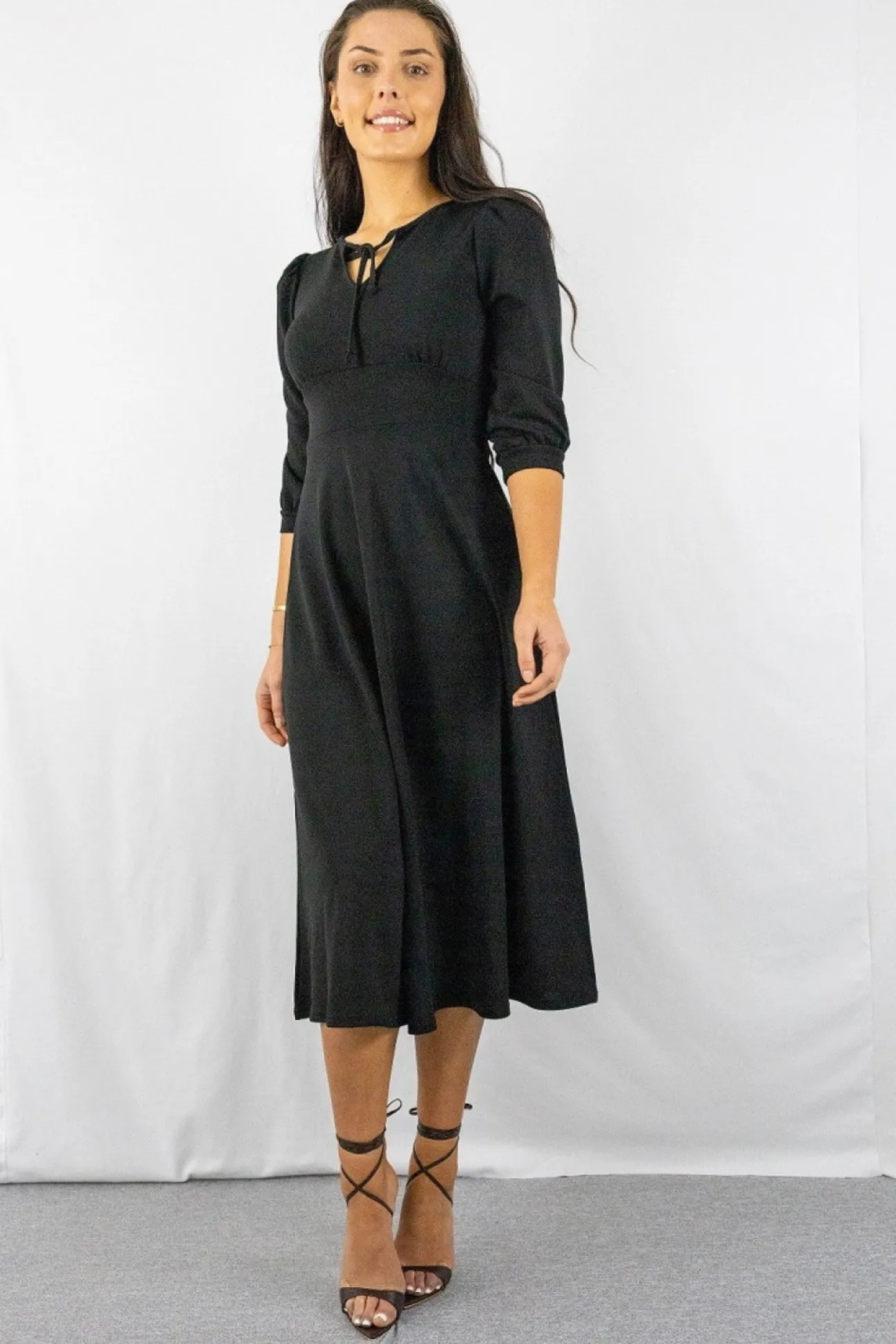 Women Signage Tie Keyhole Front Midi Dress